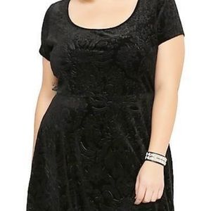 FLASH SALE TODAY ONLY❤️ SkullEmbossed Velvet Dress